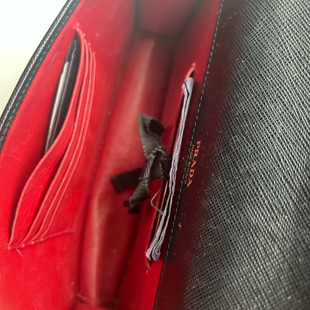 PRADA
Brand-plaque mini Saffiano-leather cross-body bag - Picture 10 of 12